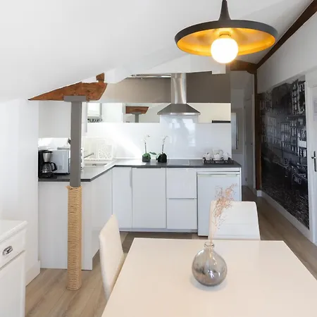 Torrontero Con Vistas Al Mar Bermeo