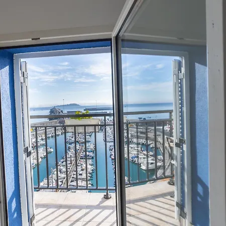 Torrontero Con Vistas Al Mar