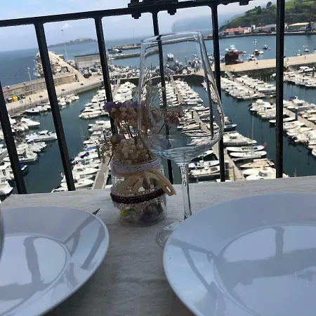 Torrontero Con Vistas Al Mar Bermeo